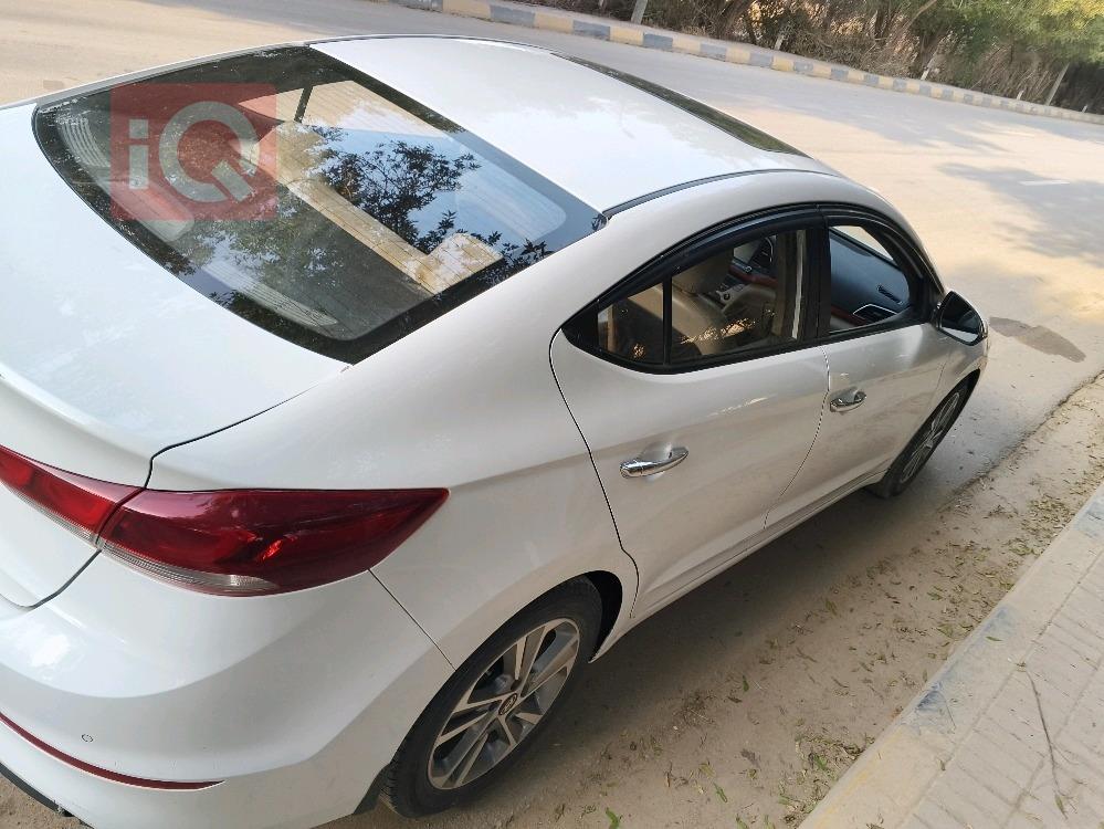 هيونداي النترا